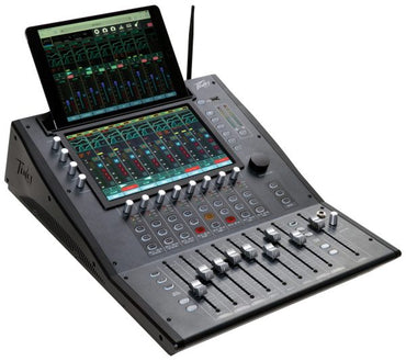 Peavey Aureus 28-channel Digital Mixer